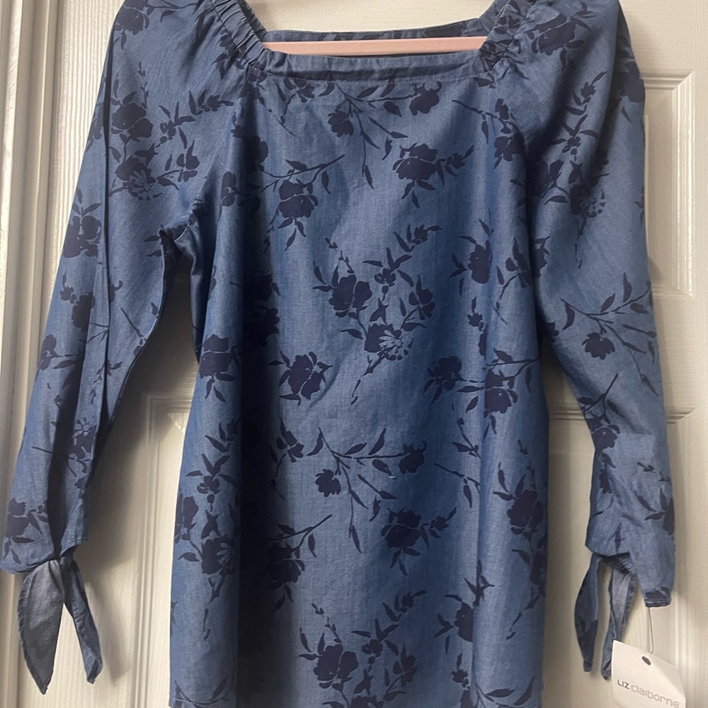 Liz Claiborne Navy Floral Blouse size Small - Picture 8 of 10